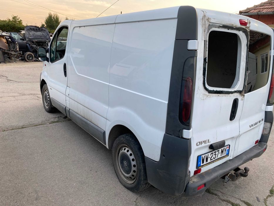 DEZMEMBREZ PIESE Opel VIVARO VAN 1.9 DTI 80 cp si 101 cp tip F9Q 2006 import FRANTA Renault TRAFIC