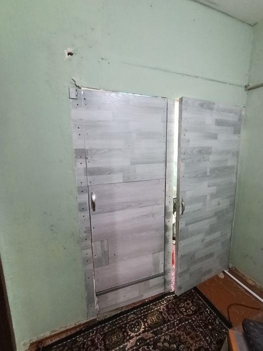 4 xonali kvartira Romitan shahar sport maktabi oldida