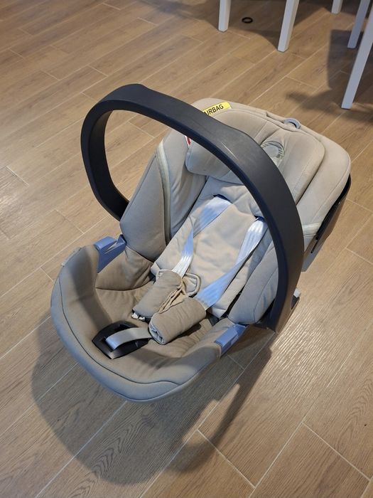 Scoică Cybex Aton 5 + adaptori