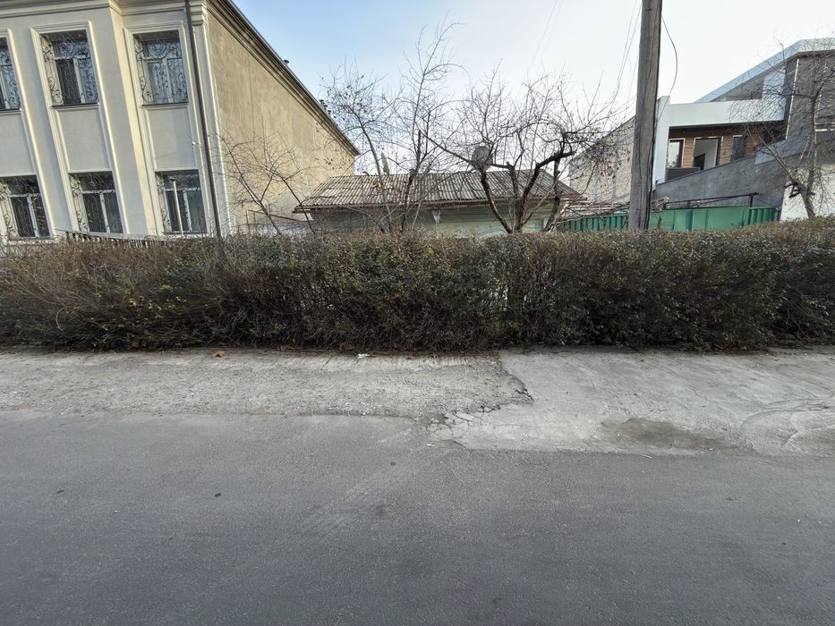 Продажа участка под строительство Луначарский 7 соток фасад 16 метров