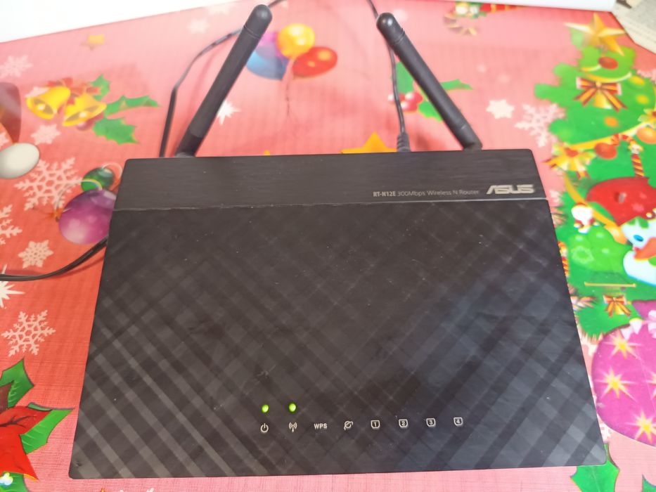 Router Wi fi Asus RT-N12E la cutie