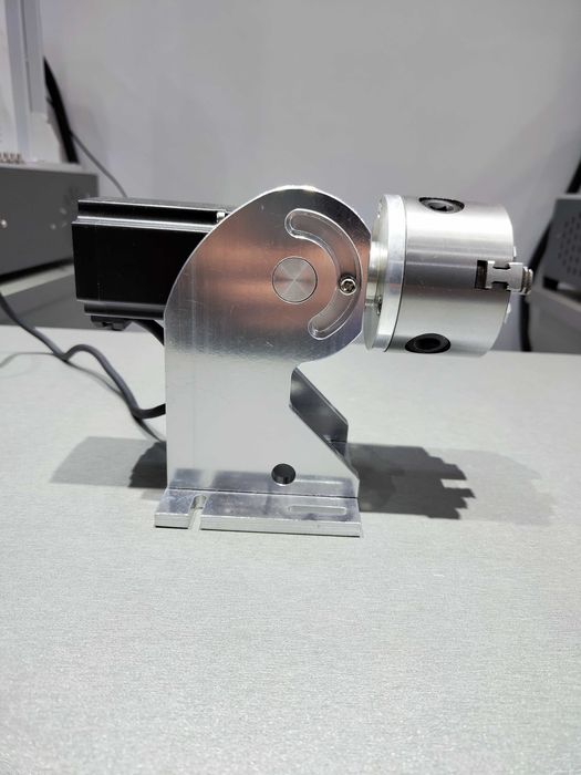 Поворотное устройство для лазерной маркировки