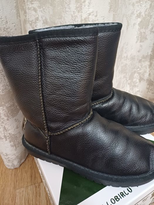 Угги кожанные на ребенка 35р