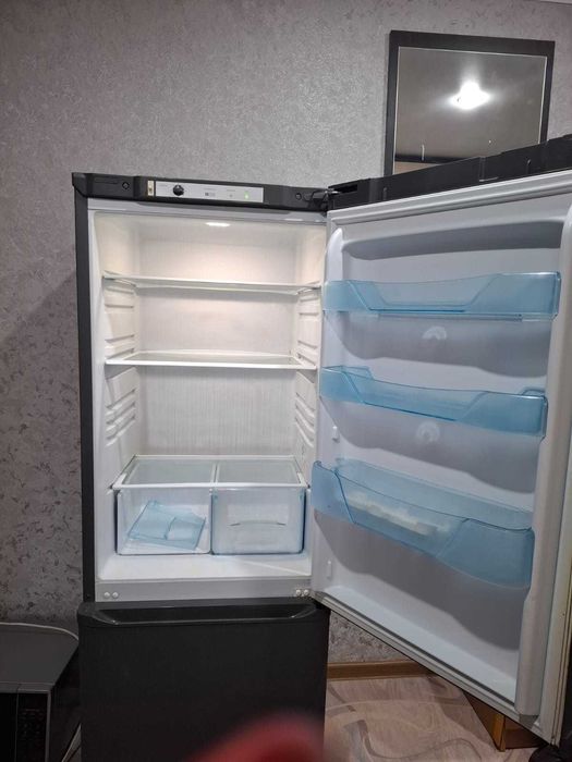 Продам холодильник Бирюса