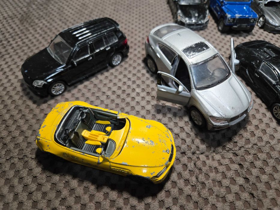 Лот метални колички , за 20лв общо