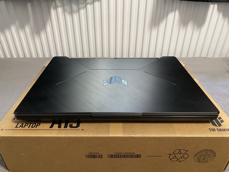Asus TUF  cu problemǎ minorǎ