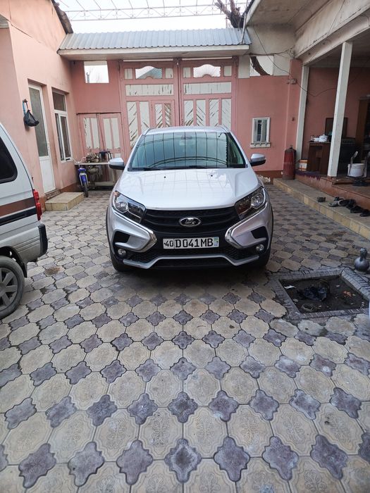 Lada xray cross 2020