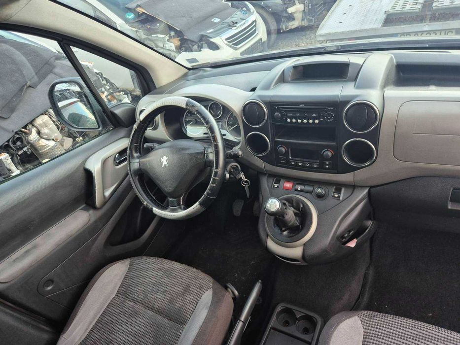 Peugeot Partner 1.6hdi 109ks на части berlingo партнер берлинго