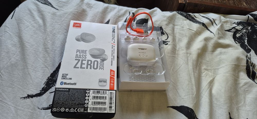 Слушалки JBL 130NC Tws