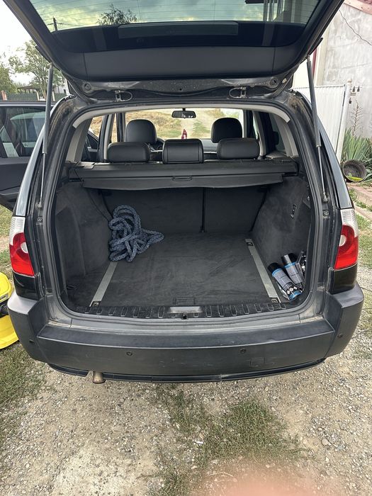 Bmw x3.  Anul 2005
