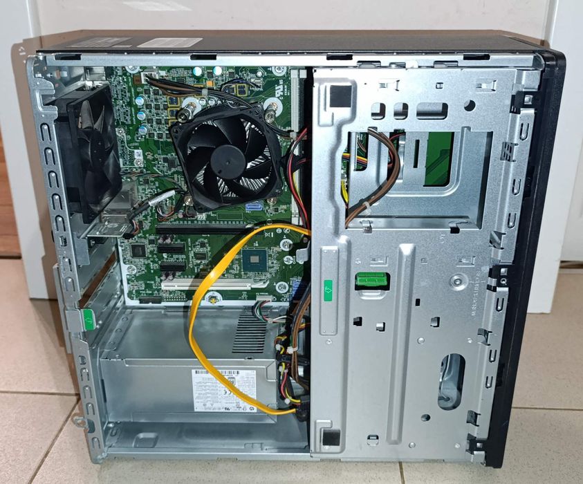 Настолен компютър HP