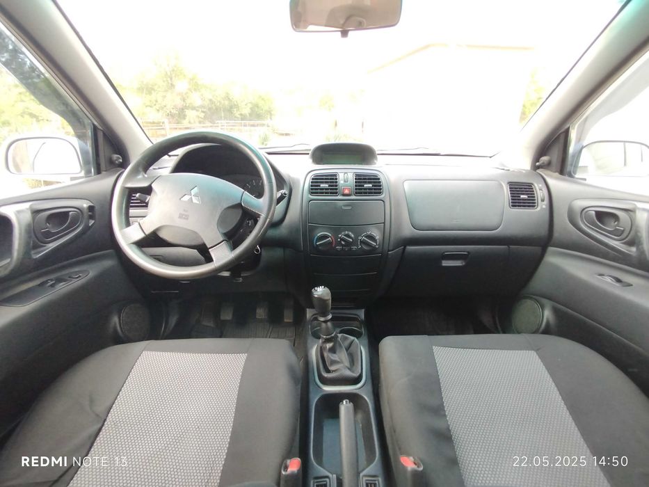 Мицубиши спейс стар