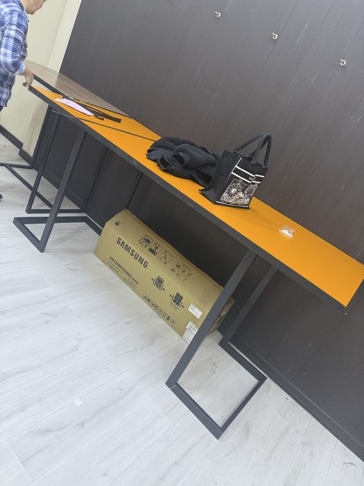 Продам стол новый прочный