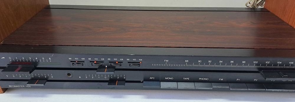 Beomaster 1100 Amplificator Palisandru - Jacob Jensen - Bang & Olufsen