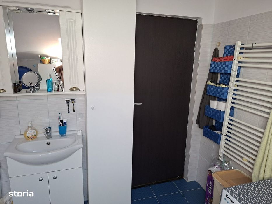 Propietar/Apartament cu 3 camere, curte