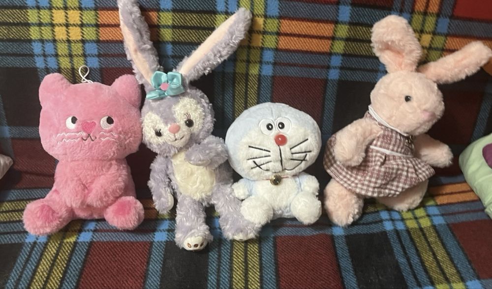 Игрушки мягкие отдам недорого
