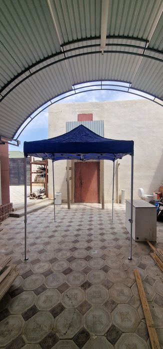 Жиналмалы  палатка  сатылады. Столы  мен  бірге.