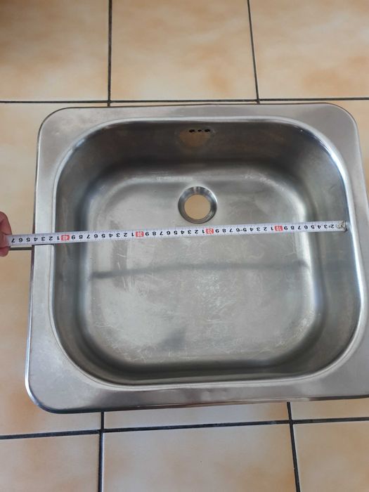 Продавам българска мивка алпака в отлично състояние  дебела здрава