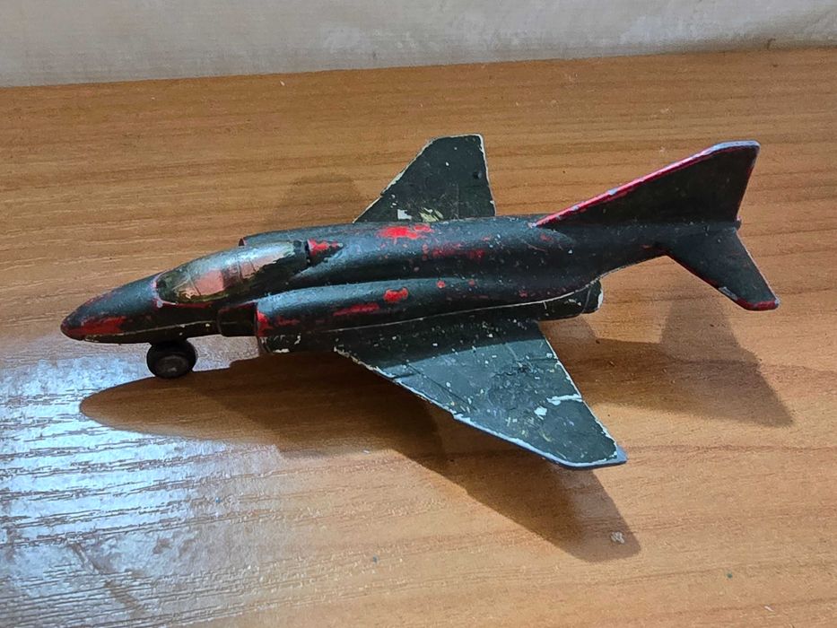 Колекция колички и самолетчета - Dinky и MATCHBOX само за колекционери !