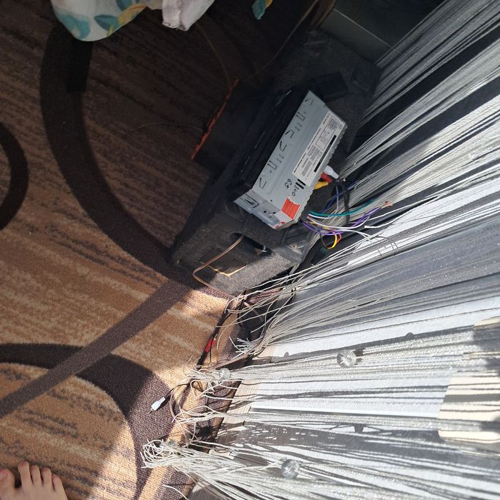 Колонки и магнитова