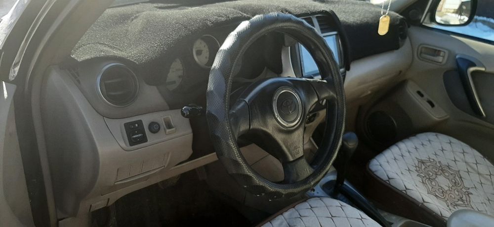 Тойота РАФ 4 продам