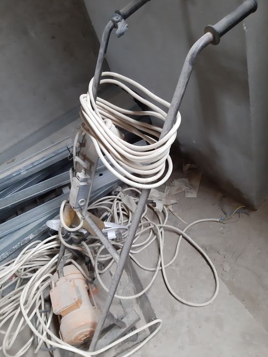 Вибротрамбовка электрическая