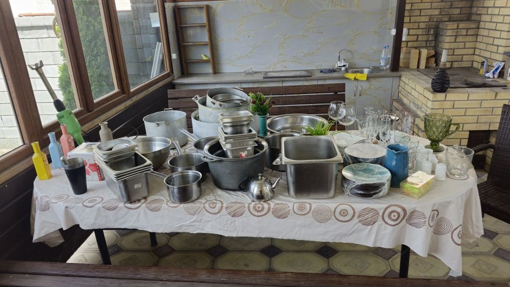 Посуды и пренодлежности для кафе