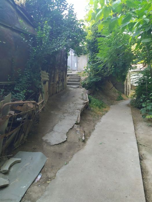 Продаётся дом в центре города