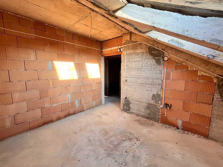 ПРОСТОРЕН 3-СТАЕН АПАРТАМЕНТ ЗА ПРОДАЖБА - КВ. АСПАРУХОВО!!!