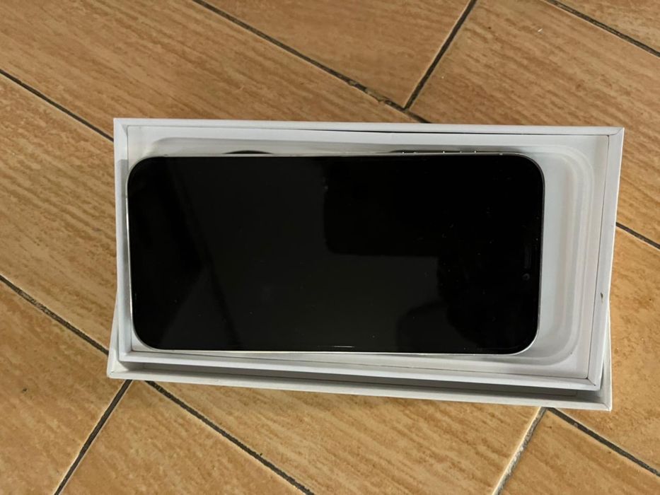 IPhone 12 Pro в хорошем качестве