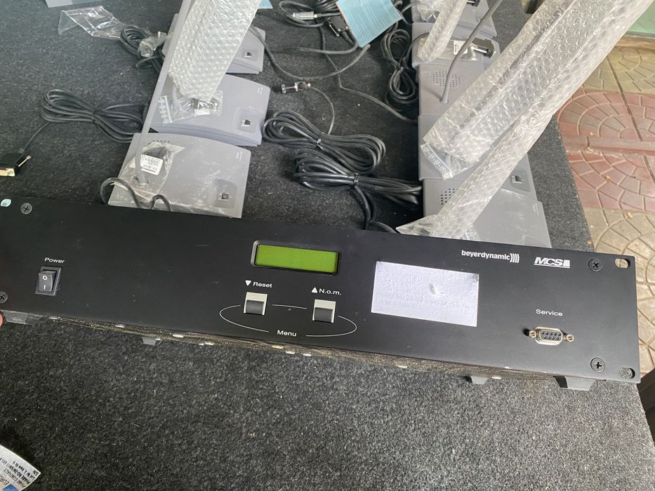 Sistem Conferinta Beierdynamic MCS Statie Microfoane Case