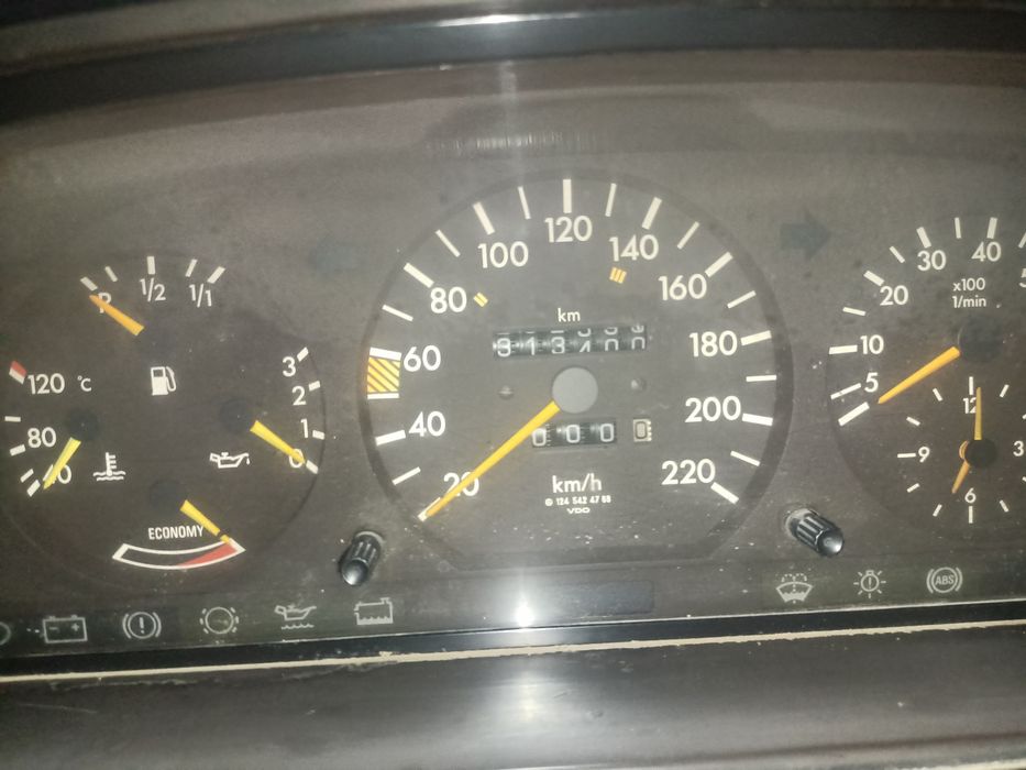 Продам щиток прибор Мерседес 124