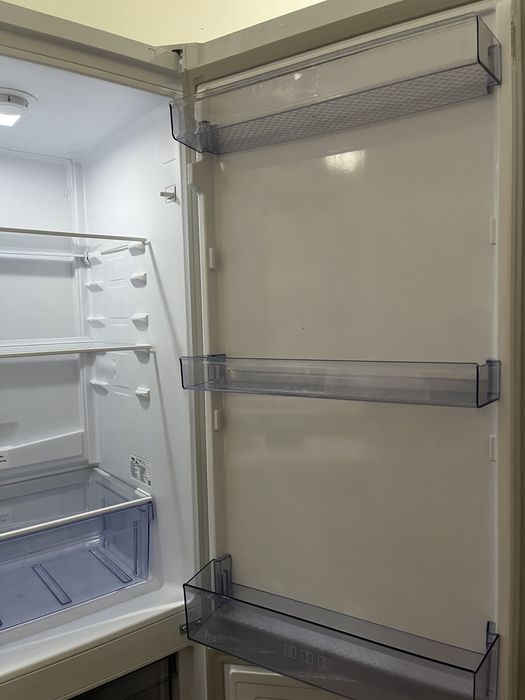 Продам холодиник Beko