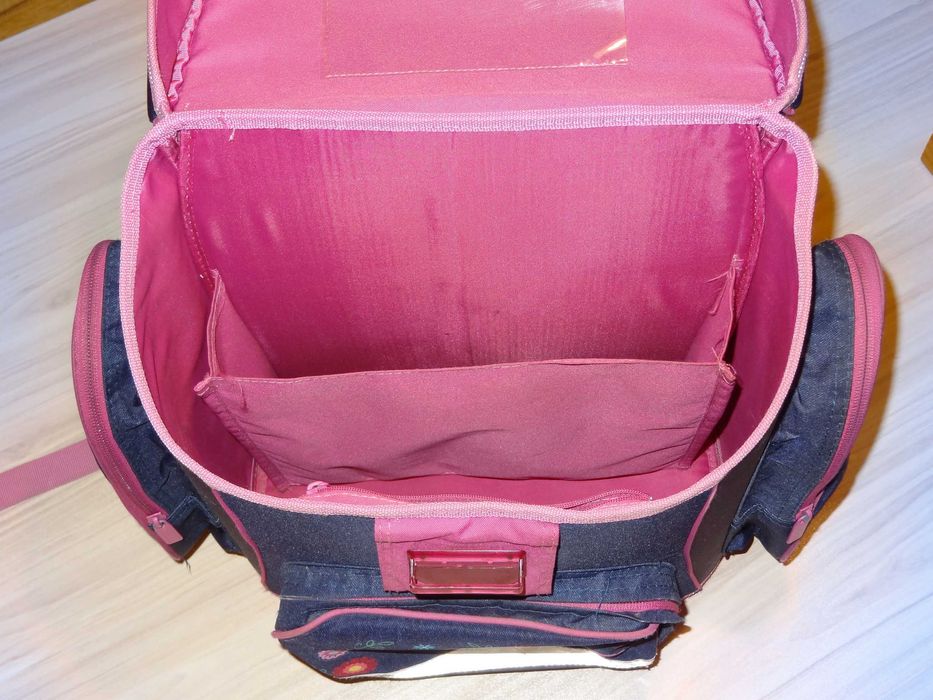 Продавам ученическа раница Herlitz