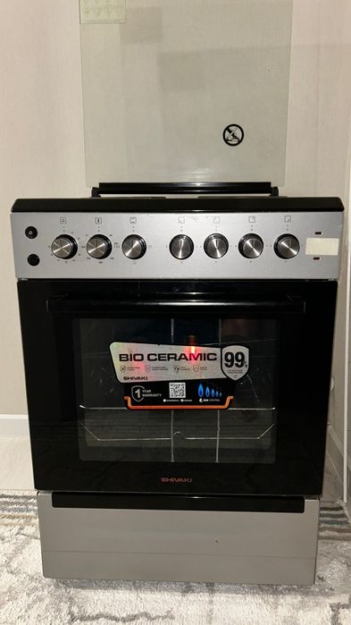 продам электроплиту с духовкой