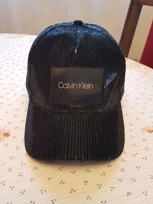 Шапки Gucci PRIZRAK &  Calvin Klein