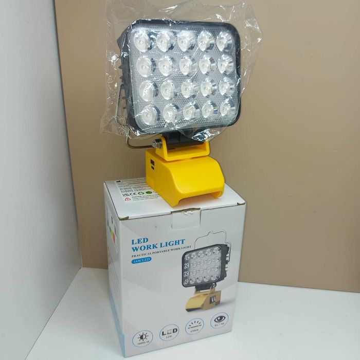 Мощен фенер за батерии DEWALT но не е DEWALT