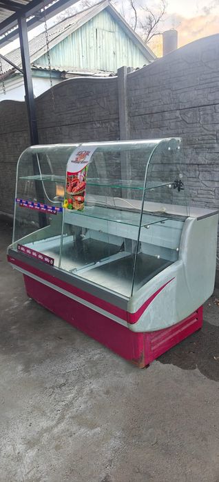 Витринный холодильник