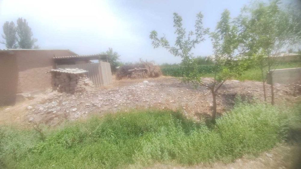 Йер сотилади 13 сотиш 3000 минг долларадан сутиги  девор уралган