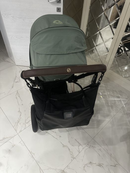 Cybex e-PRIAM  4 Lux / Leaf Green