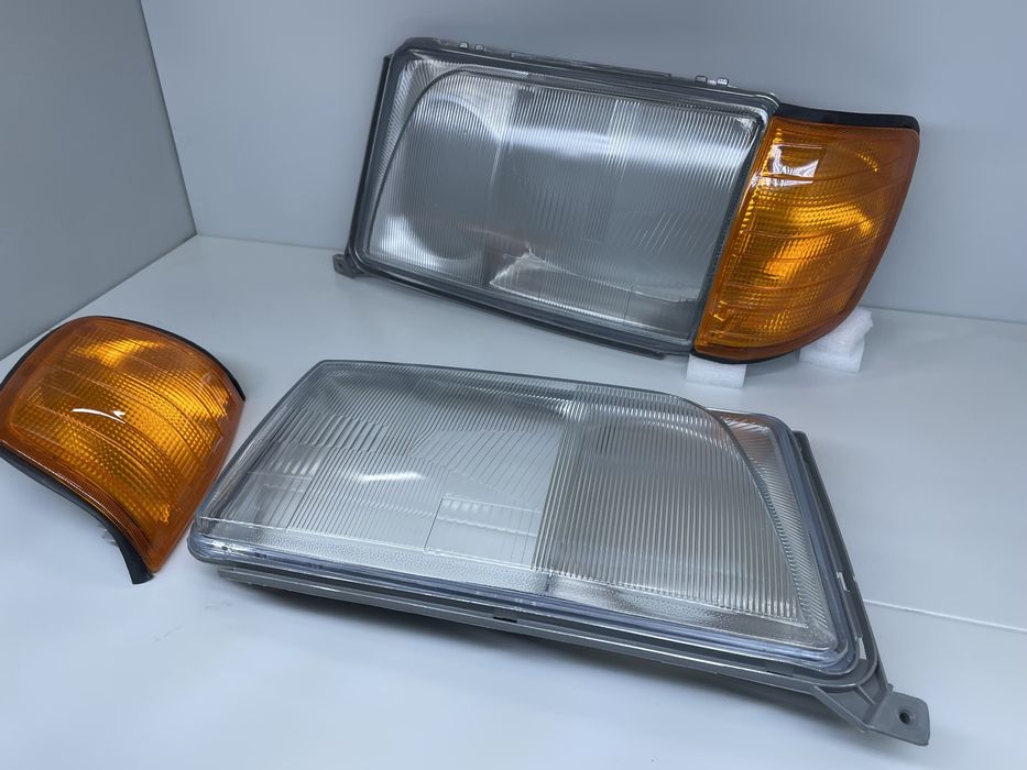 Стекла фар Мерседес w124