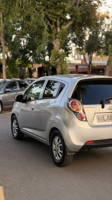 Spark sotiladi 2011 yil 179000 km Aftamat