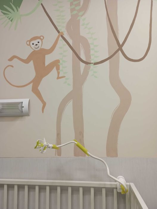 Поставка за телефон или бейби фон за бебета