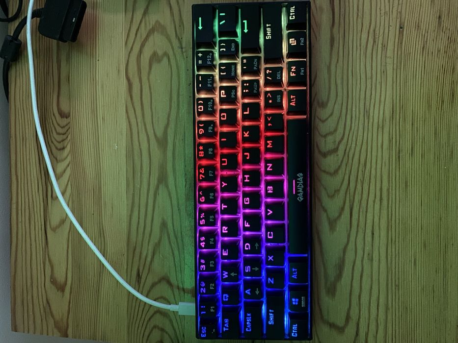 Gamdias Hermes E3 RGB геймърска клавиатура