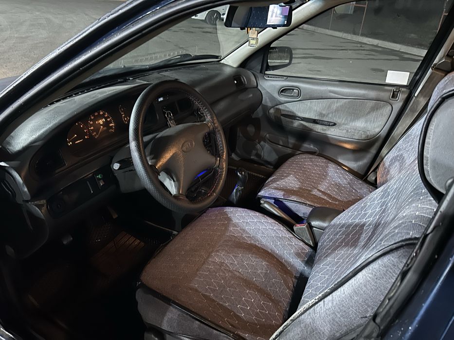 Kia Sephia 1995 года