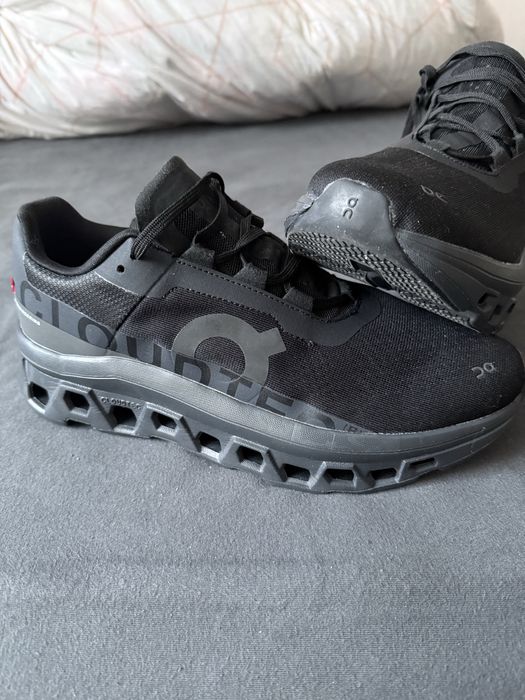 Vand adidasi on running