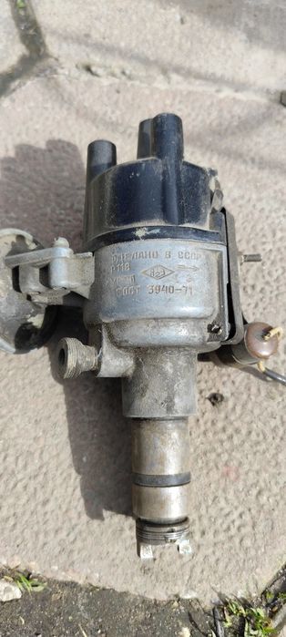 Продавам Части за  МОСКВИЧ