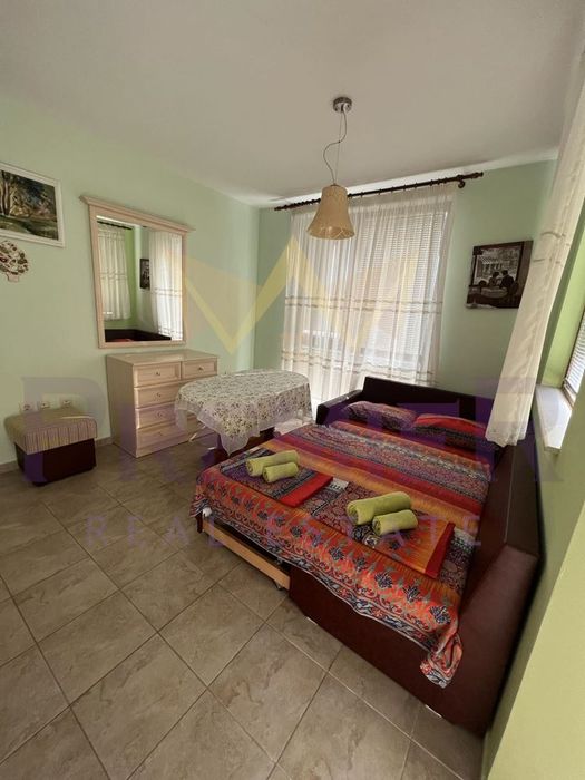 Дава се под наем Двустаен апартамент в к.к. Св.Св. Константин и Елена - 38 кв.м за 498.27 € - Снимка #4