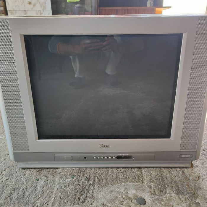 Телевизор работещ