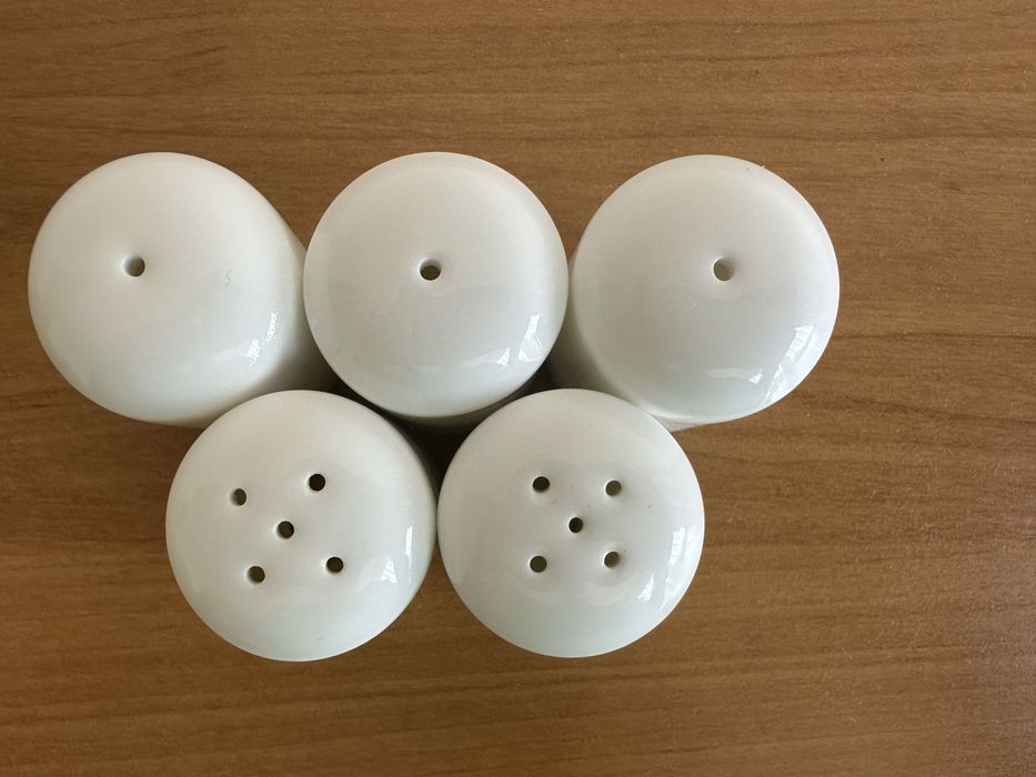 Порцеланови солници и пиперници Royal Doulton – Bone China и захарница